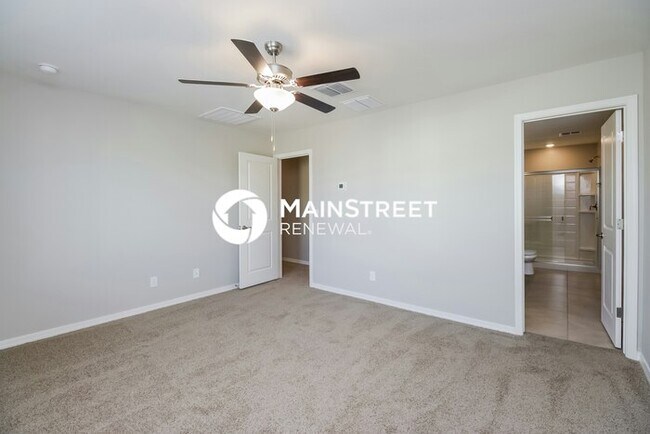 Building Photo - 4 Bedroom Pet-Friendly Home in Phoenix, AZ...