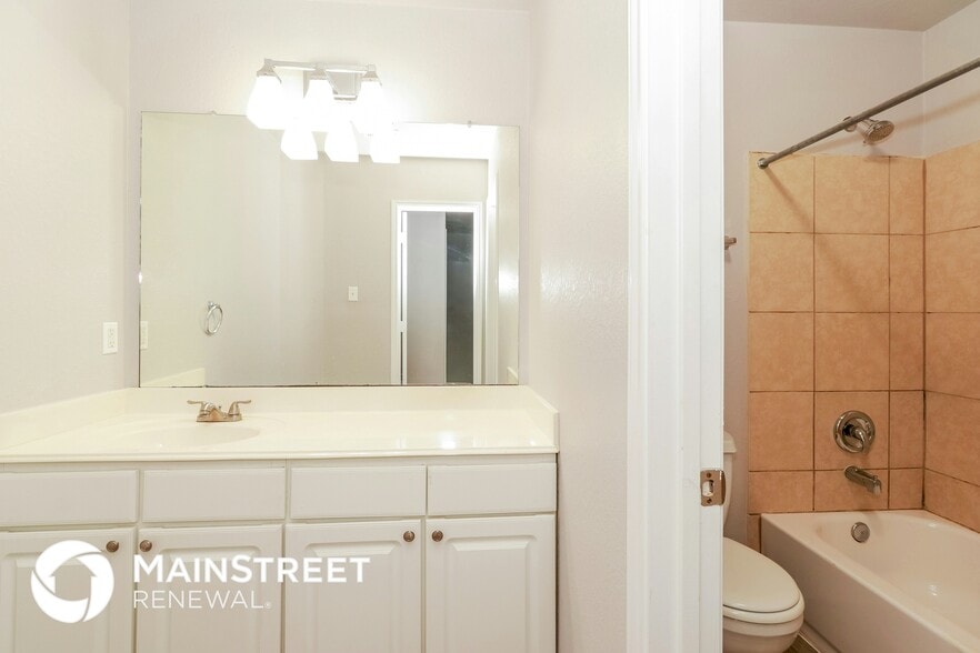 Building Photo - 16782 N Thrasher Dr