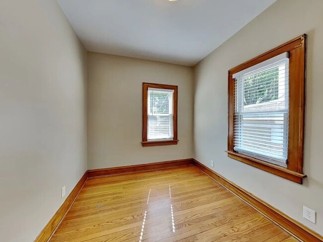 Building Photo - 1301 White St