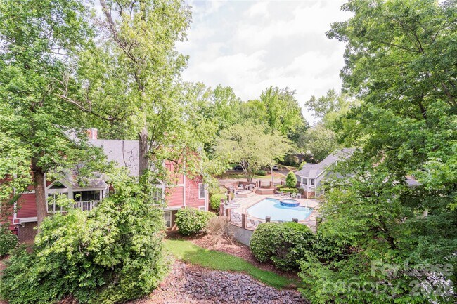 Building Photo - 2516 Cranbrook Ln