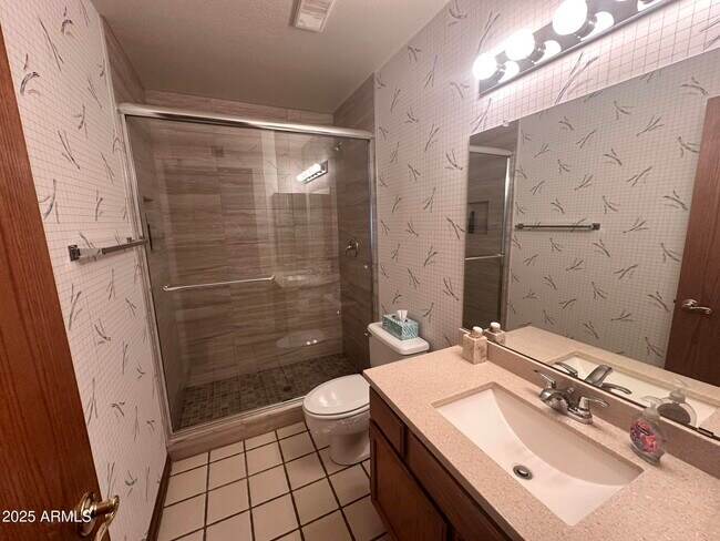 Building Photo - 16615 E Gunsight Dr