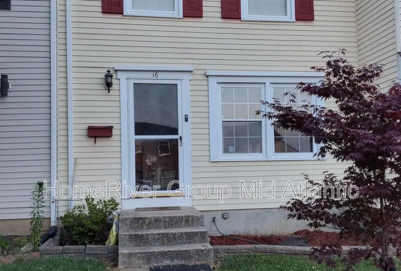 Primary Photo - 16 Duchess Ct
