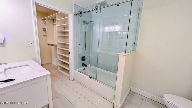 Building Photo - 1218 Dancy St