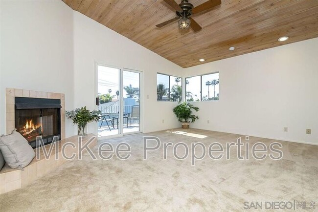 Building Photo - 1253 California St