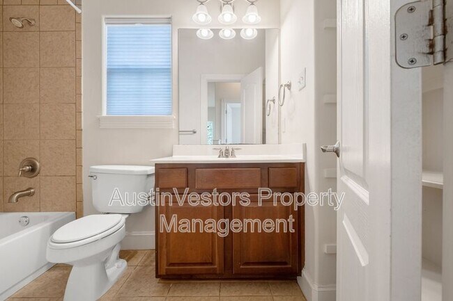 Building Photo - 6715 Windrift Way