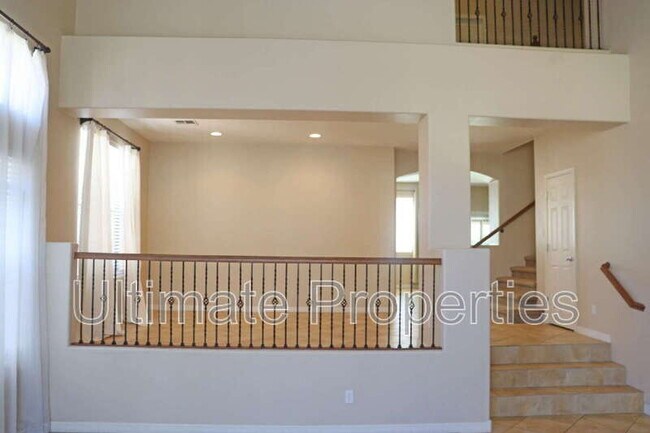 Building Photo - 25806 N 50th Glen