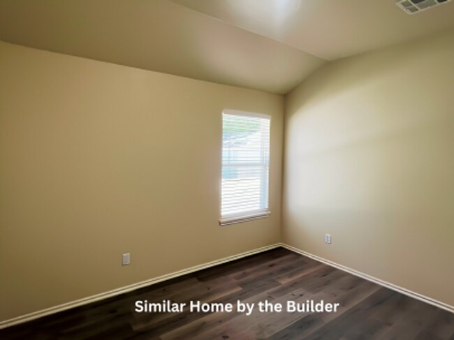 Building Photo - Modern 2-Bedroom Duplex with All Appliances Included – Comfort, Style & Convenience!