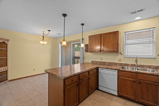 Building Photo - 254 Carmel Woods Dr