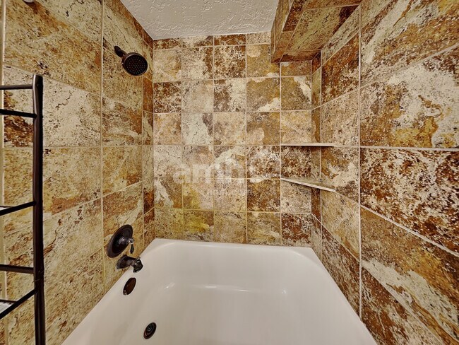 Building Photo - 243 W Peppermint Cir