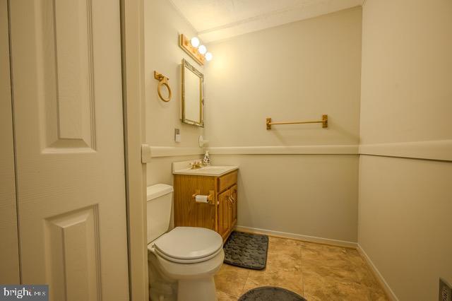 Building Photo - 12510 Basswood Dr