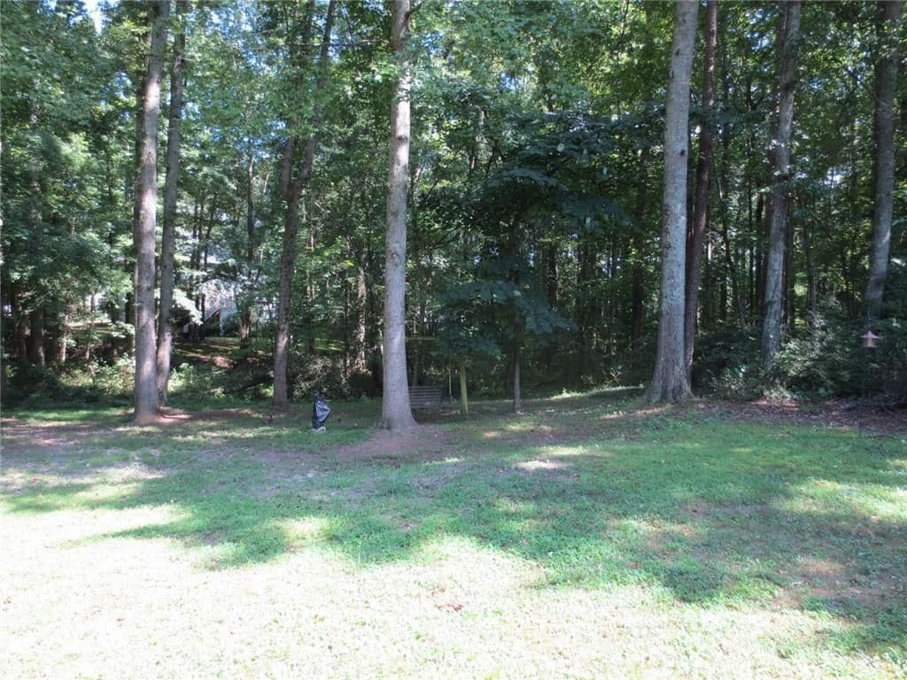 Building Photo - 220 Lantern Ridge Ct