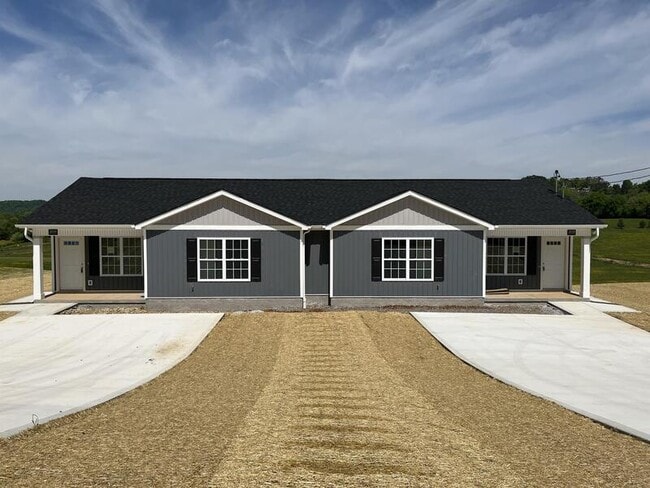 Primary Photo - 2034 McCleary Rd