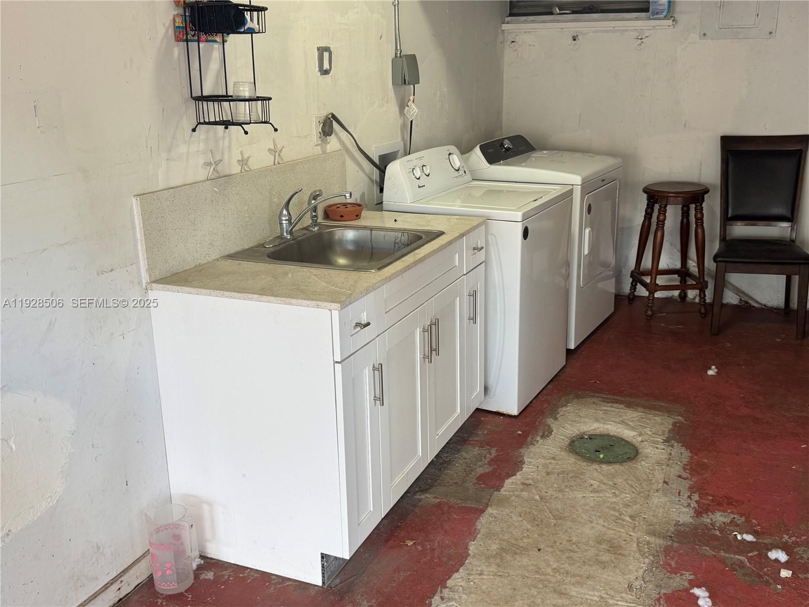 Building Photo - 10245 SW 37th Ter