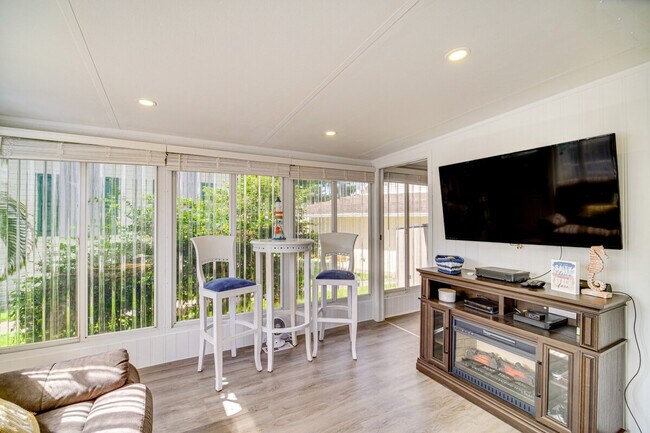 Building Photo - 1161 Nettles Blvd