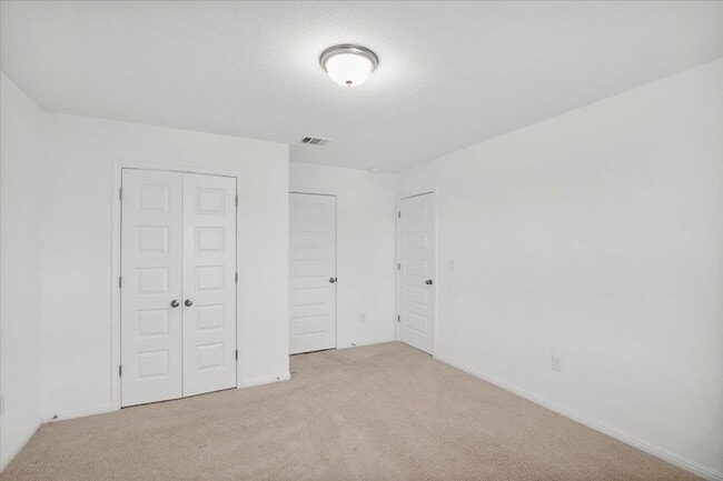 Building Photo - 405 Arrowhead Vine St