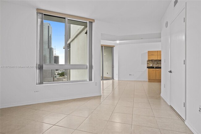 Building Photo - 350 S Miami Ave