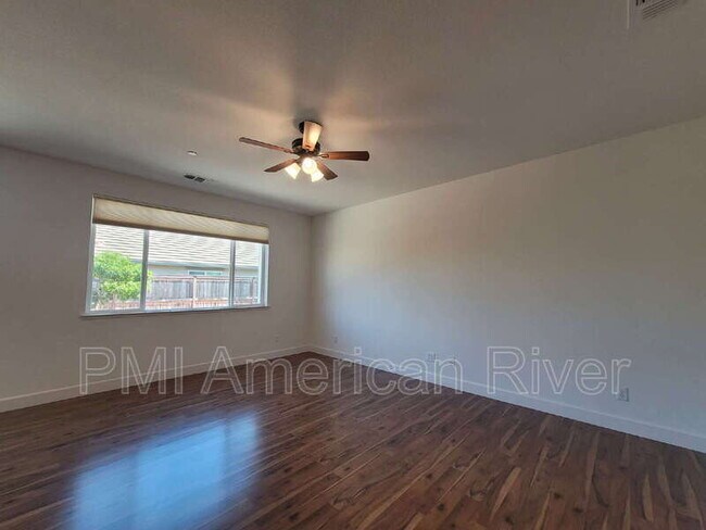 Building Photo - 4542 Streambed Dr