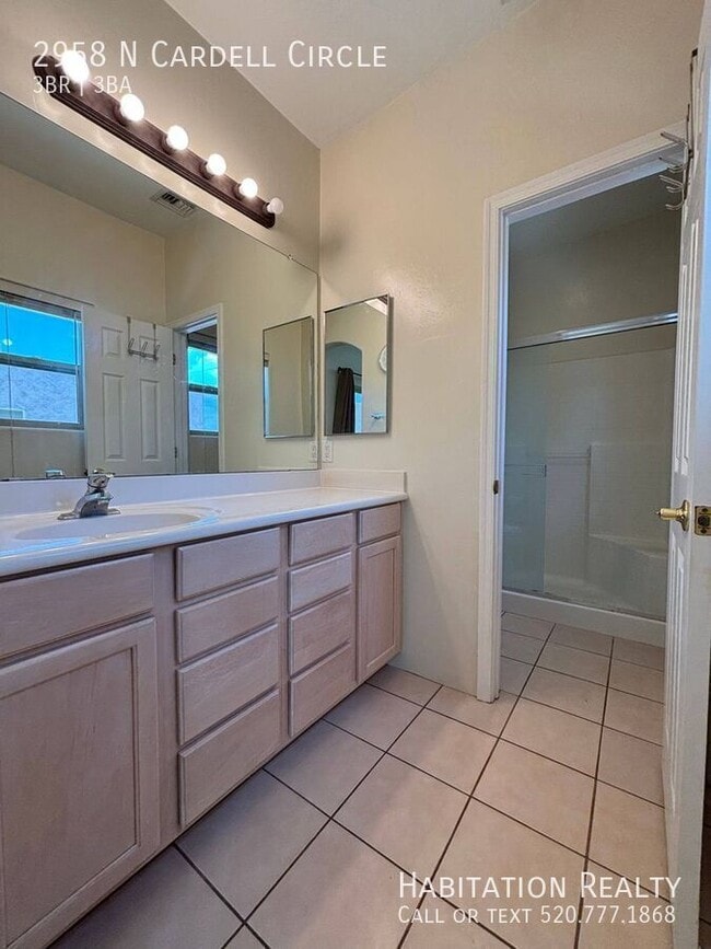 Building Photo - 2958 N Cardell Cir