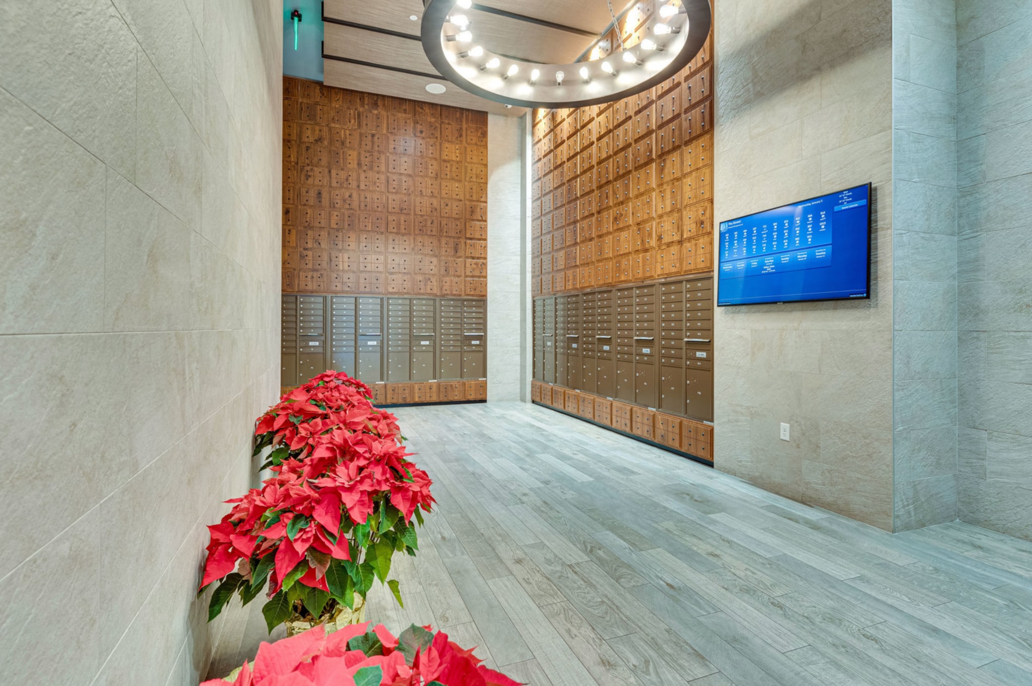 Building Photo - 1300 4th St SE