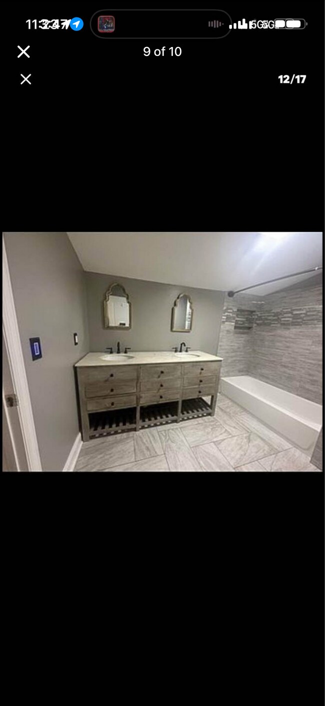 Building Photo - 120 7th St