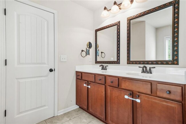 Building Photo - 1365 Delo Ln