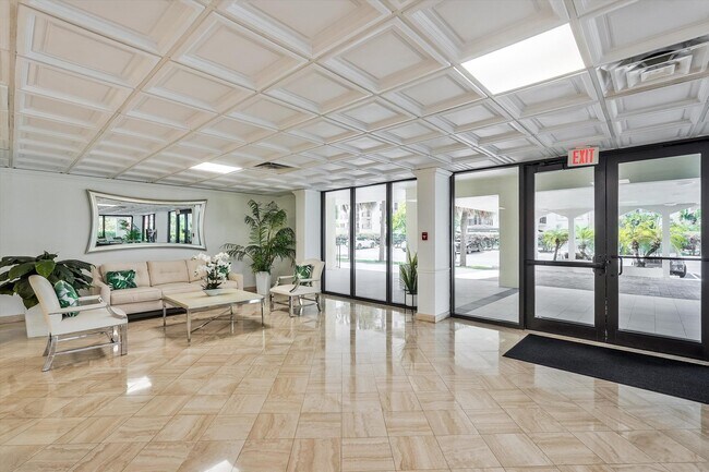 Building Photo - 3460 S Ocean Blvd