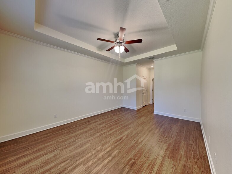 Building Photo - 1889 Silver Point