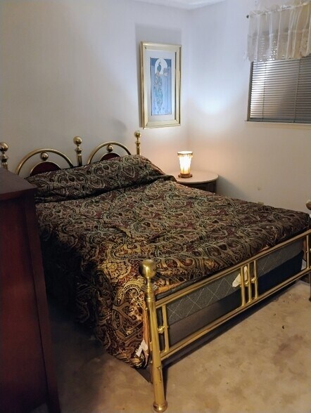 Building Photo - 106 Luann Ct