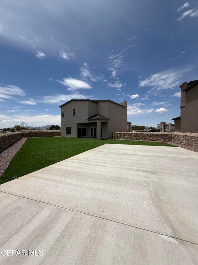 Building Photo - 7412 Rio Rimac Dr