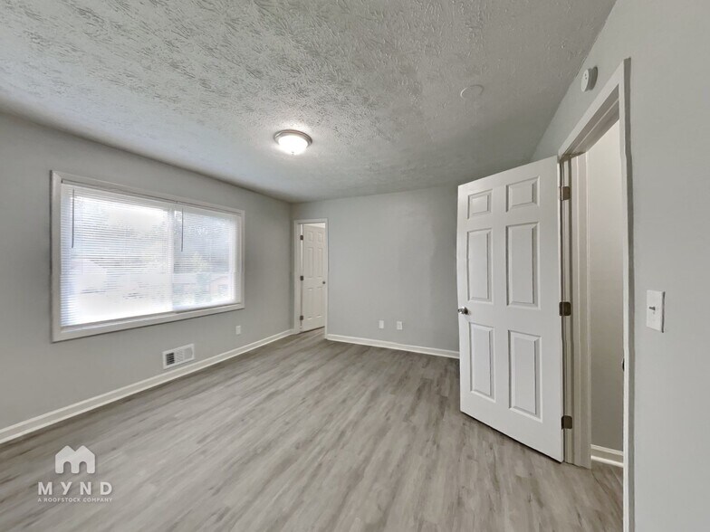 Building Photo - 7313 Penland Dr