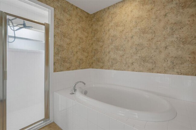 Building Photo - 654 Lake Clark Pl