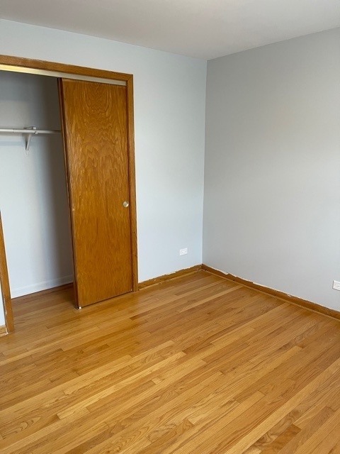 Building Photo - 4570 N Narragansett Ave