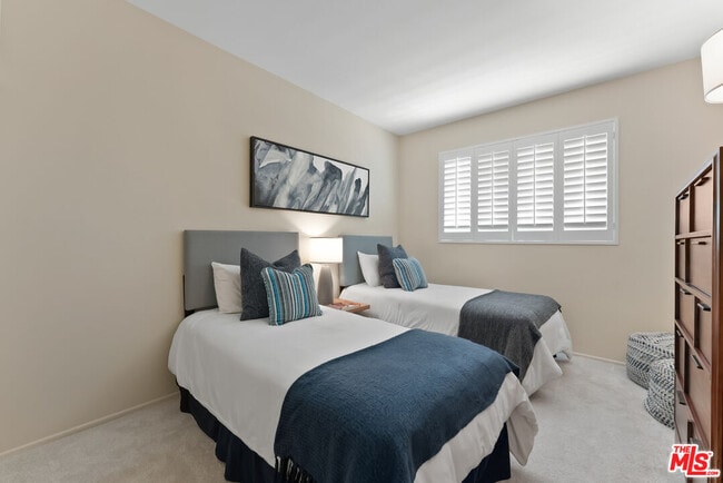 Building Photo - 2677 S Centinela Ave