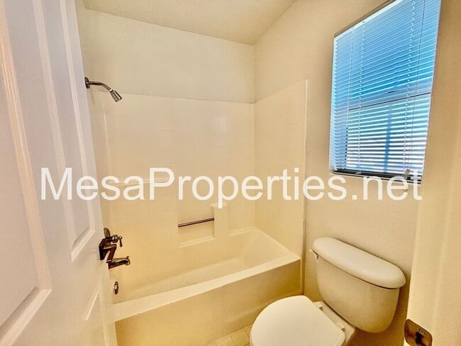 Building Photo - 12468 Redrock Ct