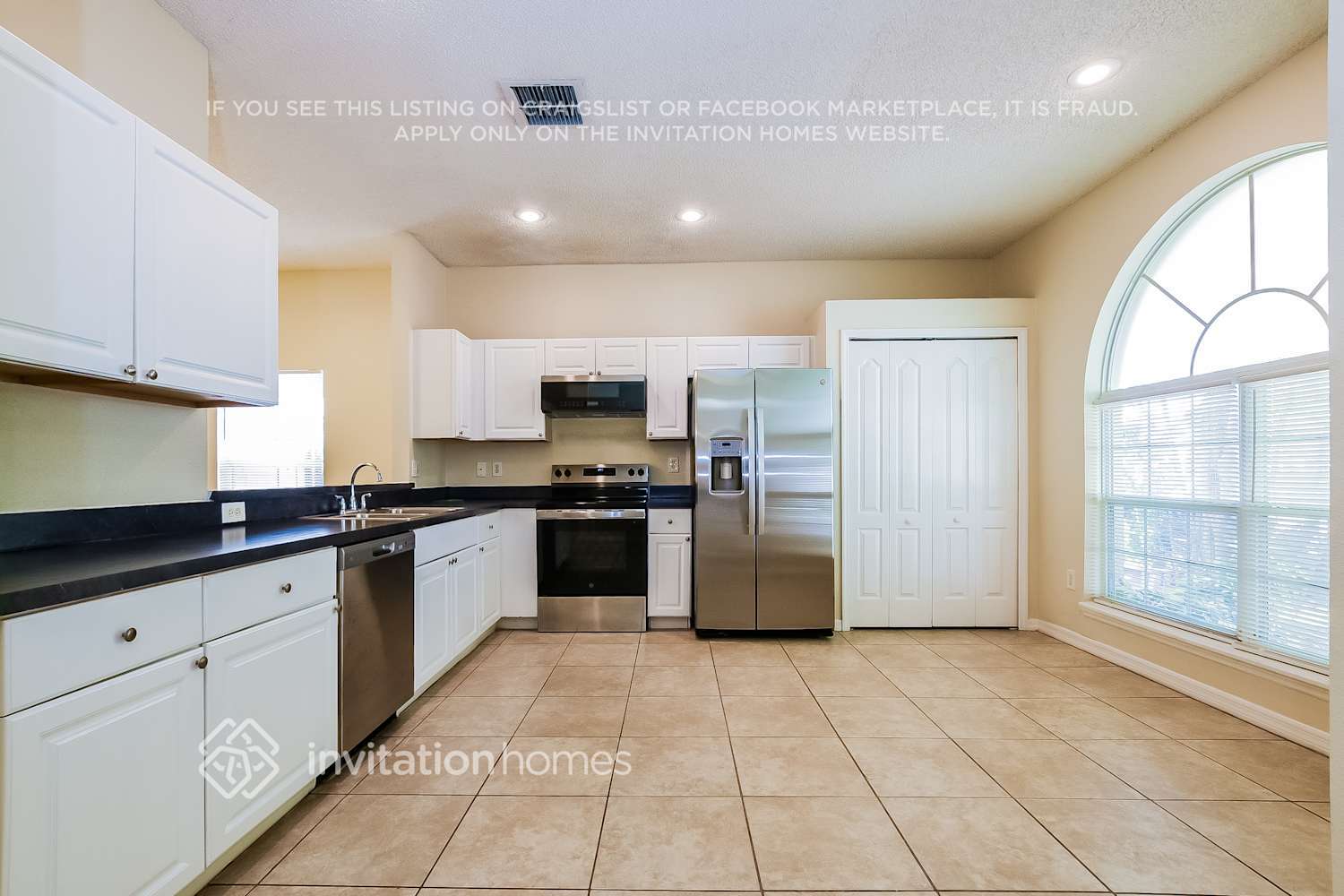 Building Photo - 4301 Waterside Pointe Cir