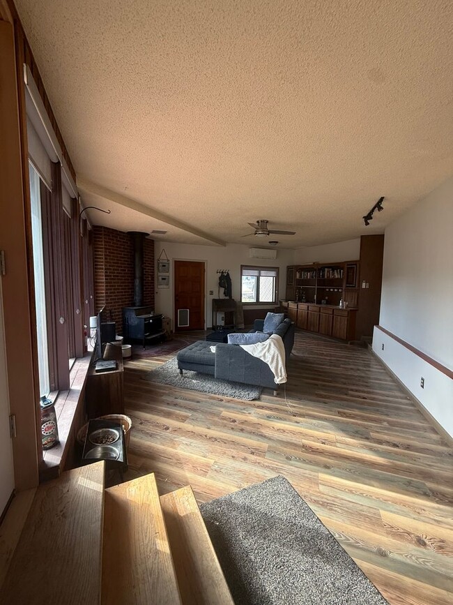 Building Photo - Secluded 3-Bed Retreat on 2.36 Acres with Sauna, Views & 2-Car Garage