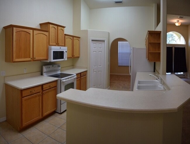 Building Photo - 10120 SE 67 TERR