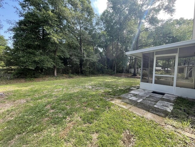 Building Photo - 233 Timber Wind Dr