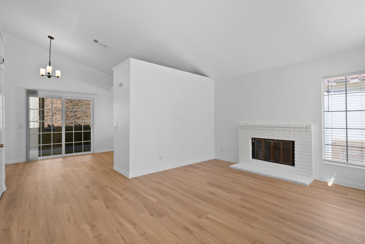 Building Photo - 23175 Canyon Pines Pl