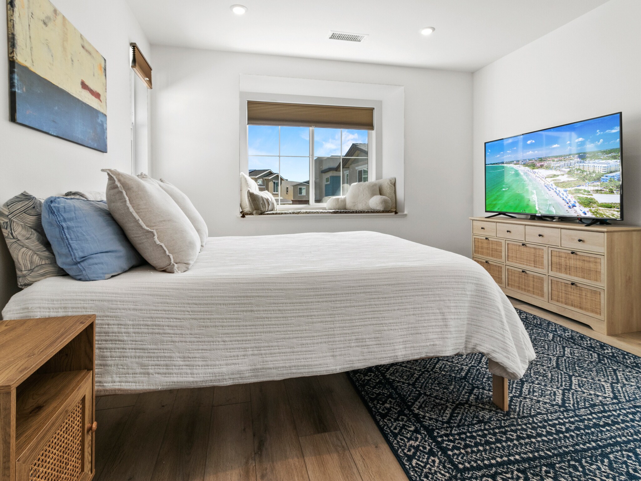 Primary bedroom - 1191 Grassland Rd