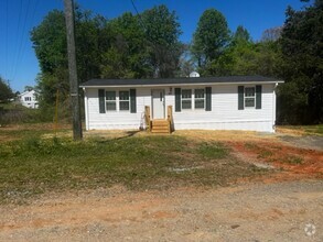 Building Photo - Three bedroom, 2 bath mobile home in Ruffin