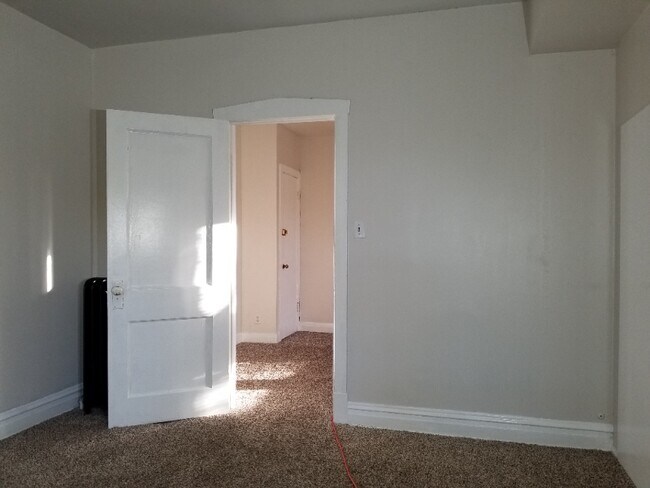 Building Photo - 5359 W Berenice Ave