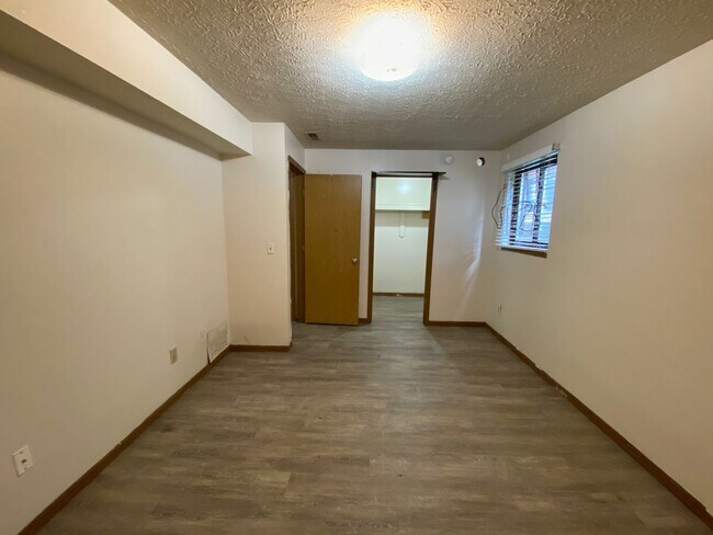 Building Photo - 76 Chittenden Ave