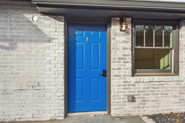 Building Photo - 782 Dixie Ave NE