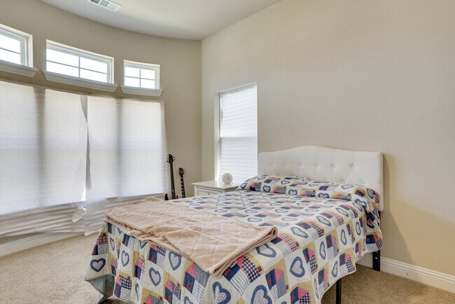 Building Photo - 12718 Mdw Gln Trl