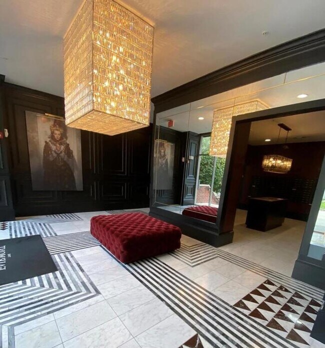 Building Photo - 4310 Dunlavy St