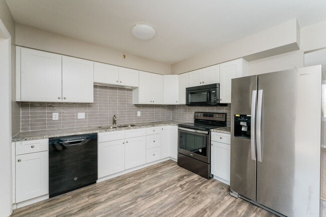 Interior Photo - East Shaffer Townhomes