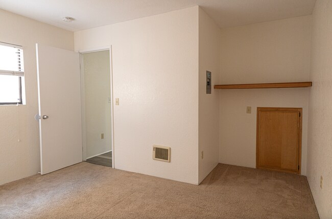 Building Photo - 3826 Shasta St