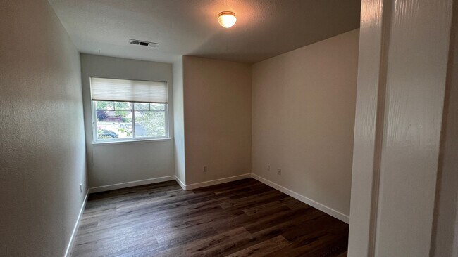 Building Photo - Garin Ranch Corner Lot near Downtown Brent...