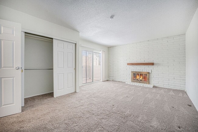 Building Photo - 9626 E Kansas Cir